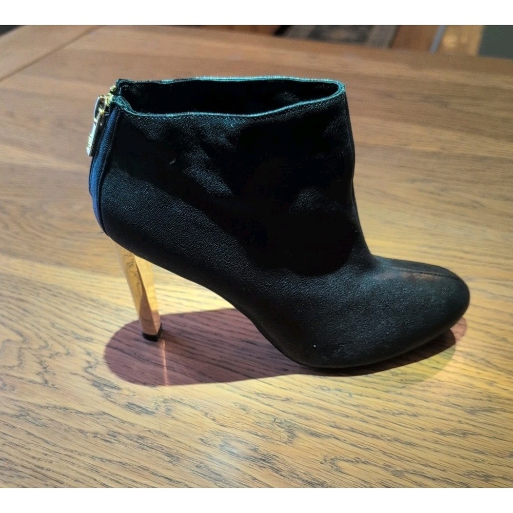 Tory Burch Corbet Black Leather Gold Heels Logo Pointed Toe Zip Women's Sz‎ 10.5